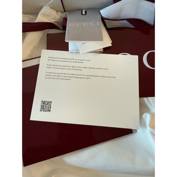 Gucci GG Marmont Small Matelassé Camera Bag – Black (Style 447632 DTDIT 1000) - Picture 4 of 8